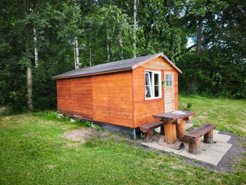 Lovné místo 5 s chatkou